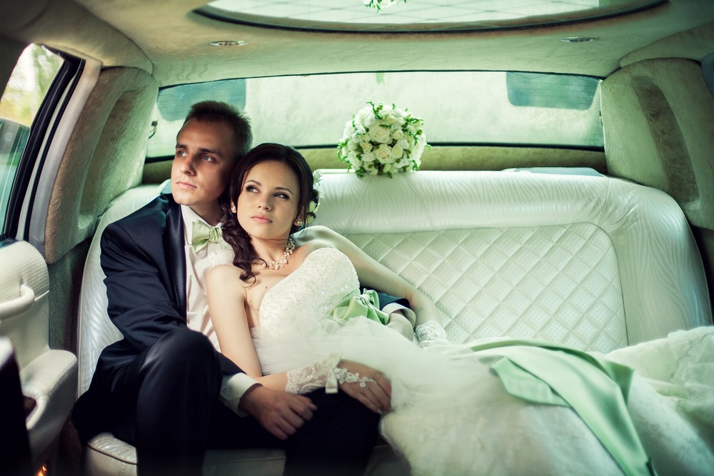 Wedding Limousines with Deluxe Features in the Bay Area 